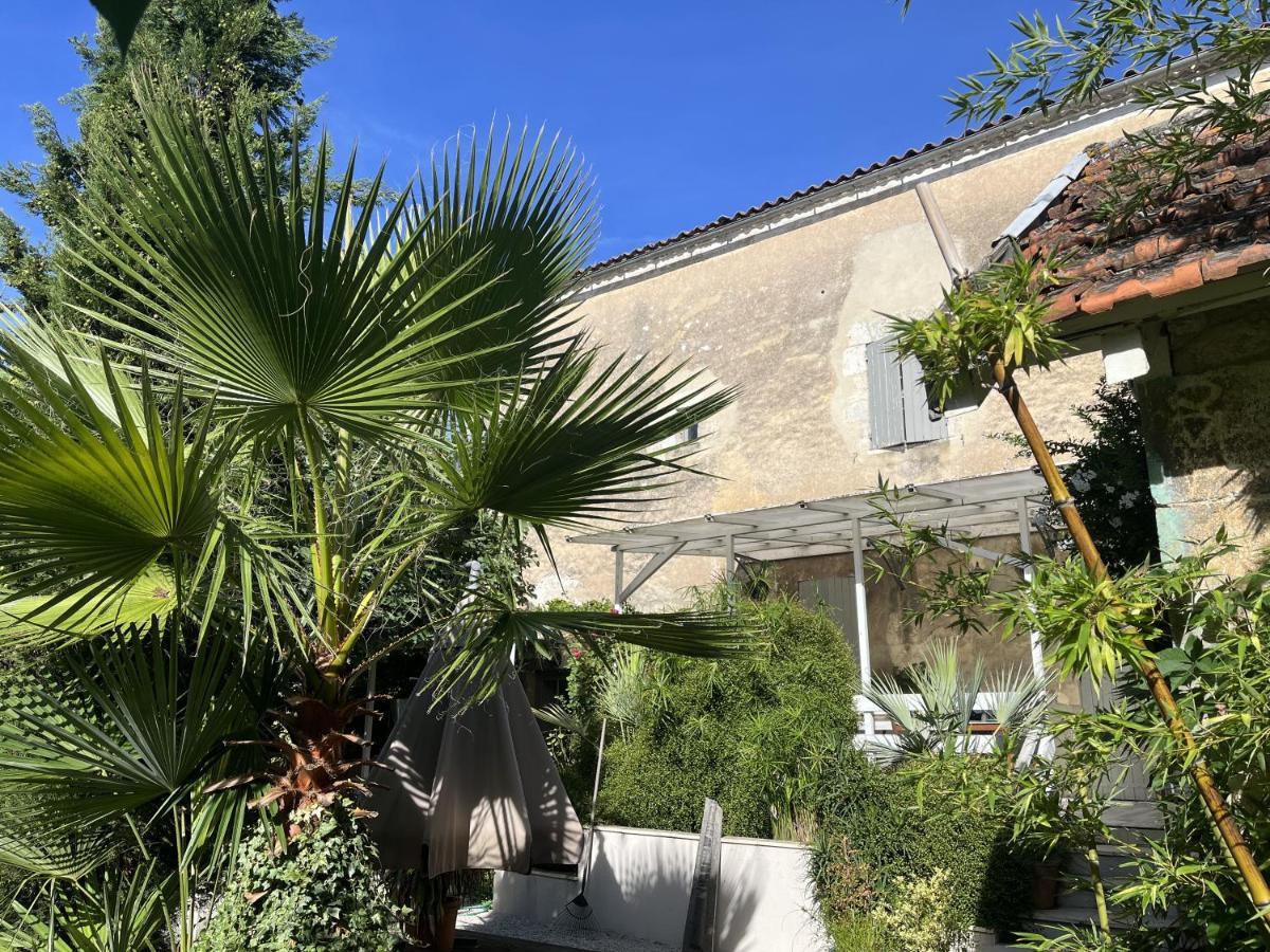 Chambre paisible dans une ancienne bâtisse rénovée Issigeac Exterior foto