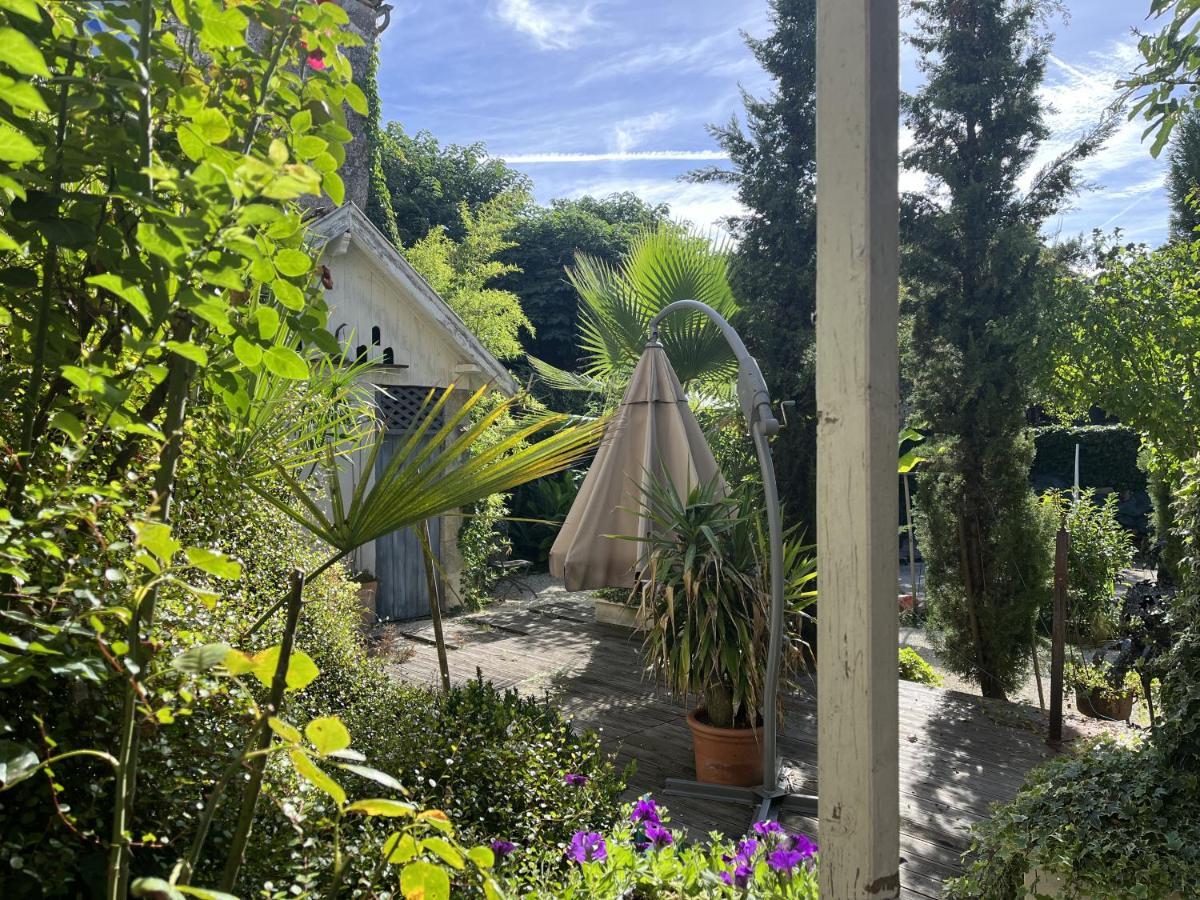 Chambre paisible dans une ancienne bâtisse rénovée Issigeac Exterior foto